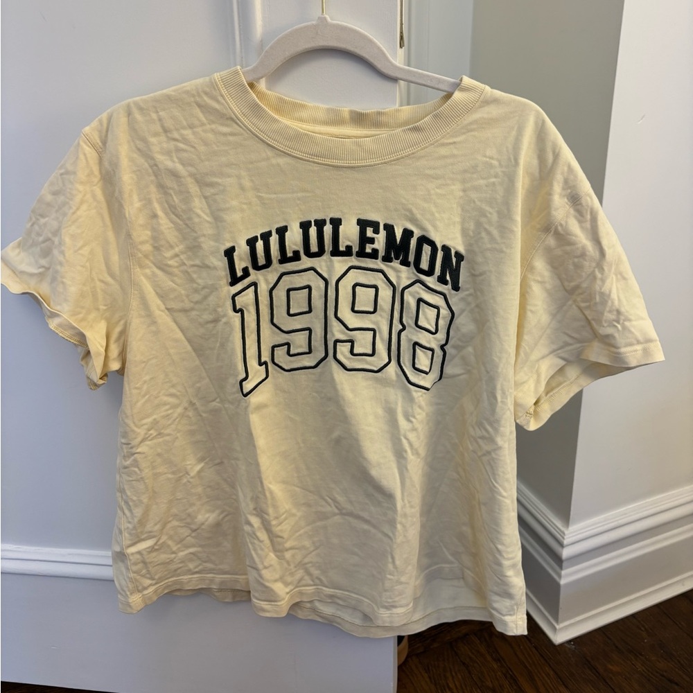 Lululemon Relaxed-Fit Cotton Jersey T-Shirt *Graphic
Butter Cream